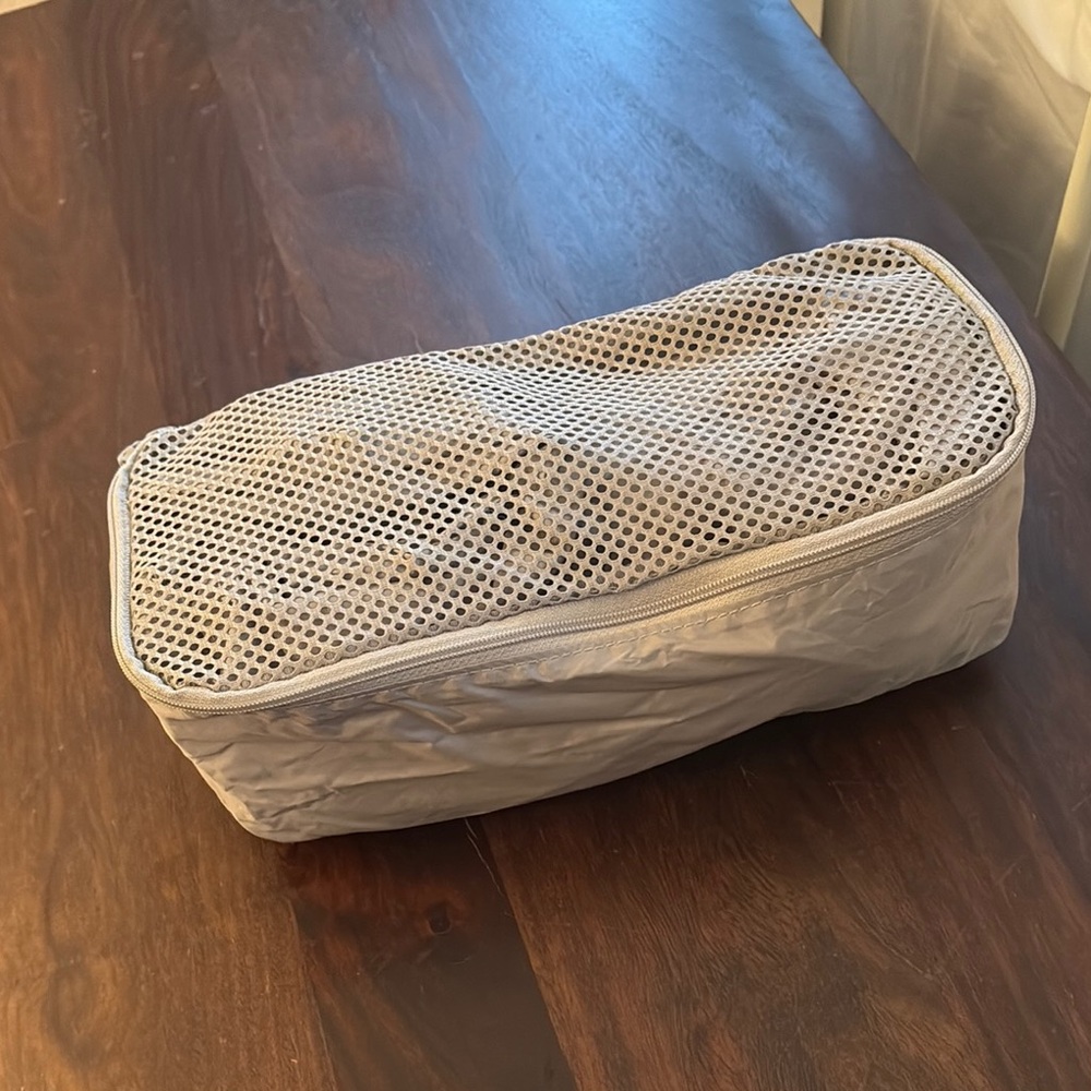 AWAY Taupe Packing Cubes
